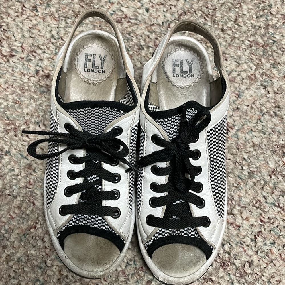 Fly London sandals - Picture 2 of 9